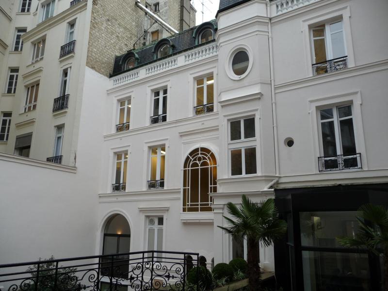 Newton - extérieur 1